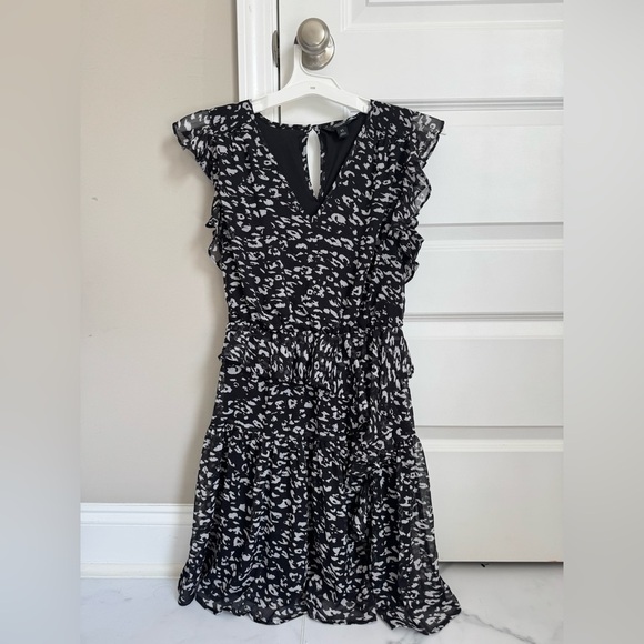 Simply Vera Vera Wang Black and White Ruffled Midi Dress - Picture 1 of 4